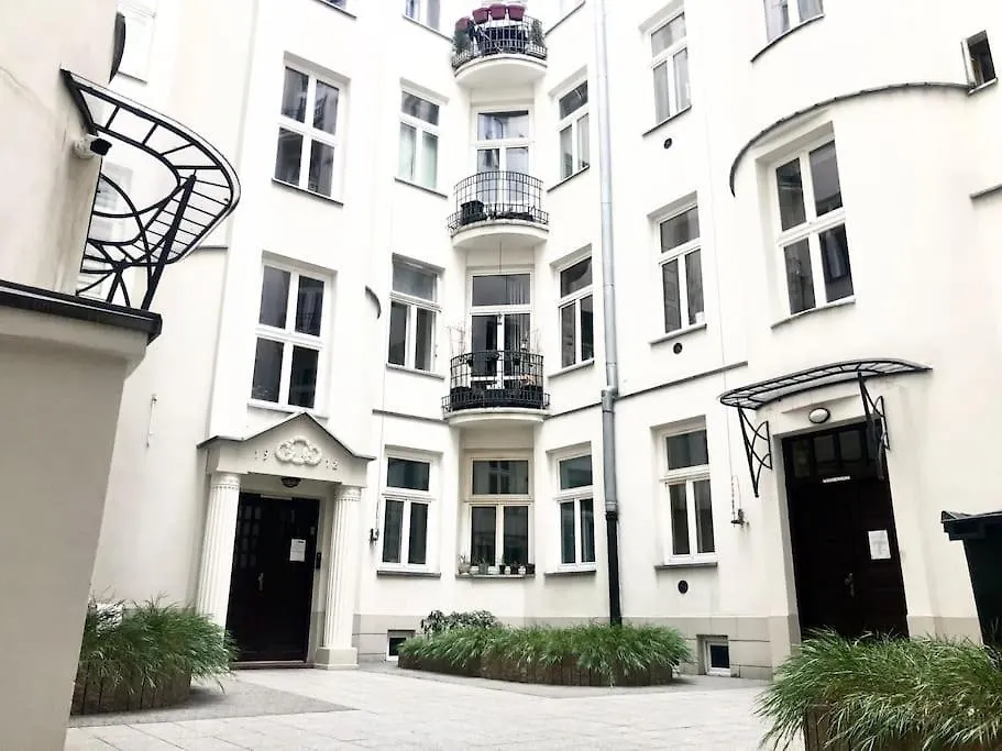Pop Apartment Nowogrodzka Warsaw