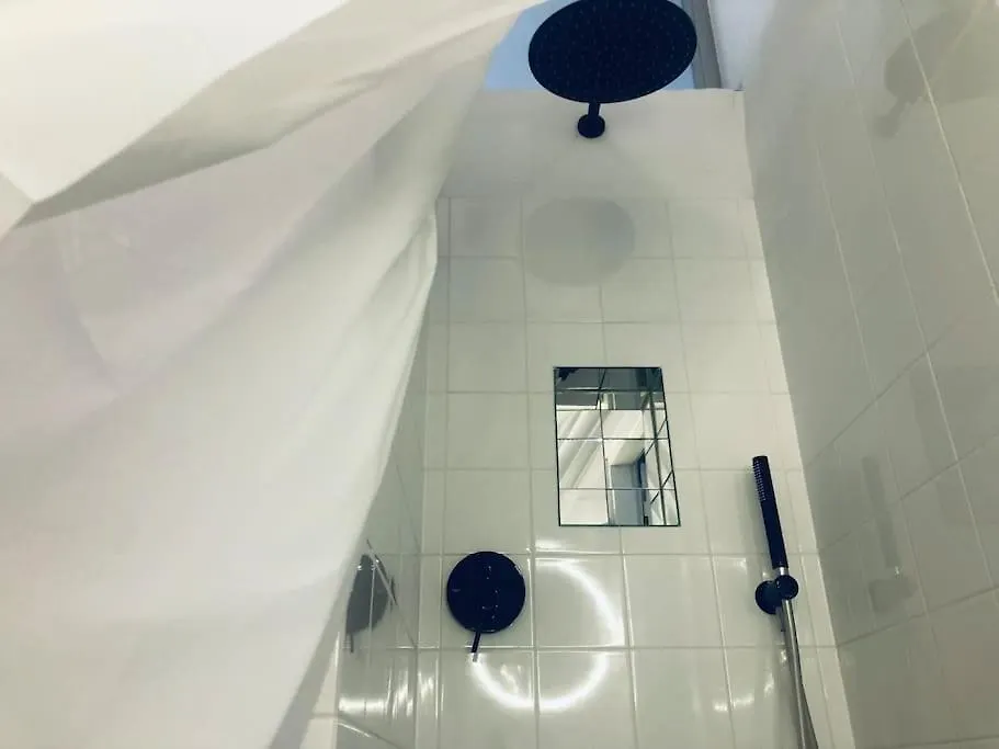 Pop Apartment Nowogrodzka Warsaw