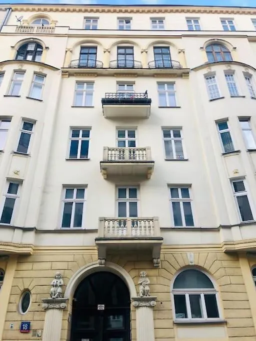 Pop Apartment Nowogrodzka Warsaw Poland